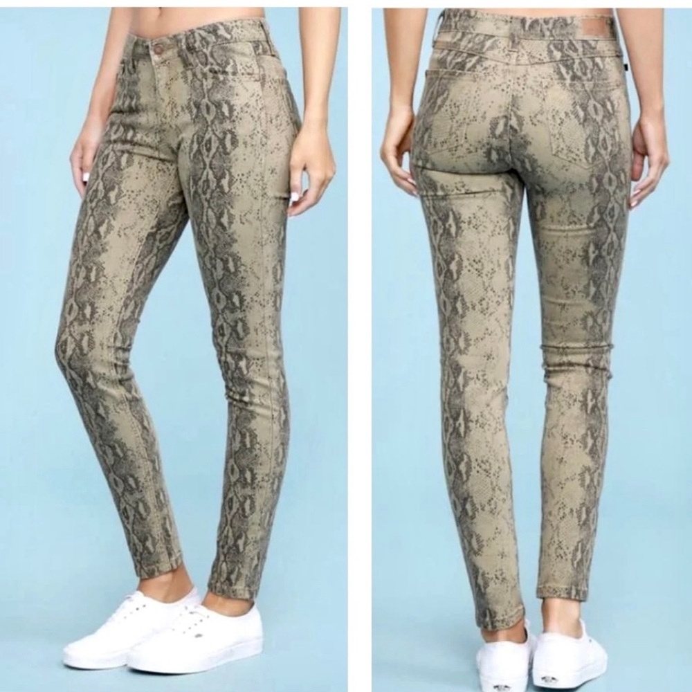 Judy Blue Tan Gray Snakeskin Print Mid Rise Stretch Skinny Jeans Size 7/28